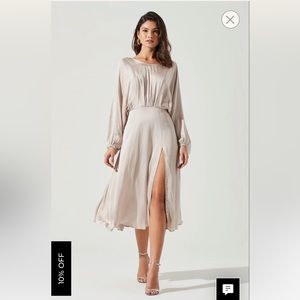 ASTR Champagne dress NWT